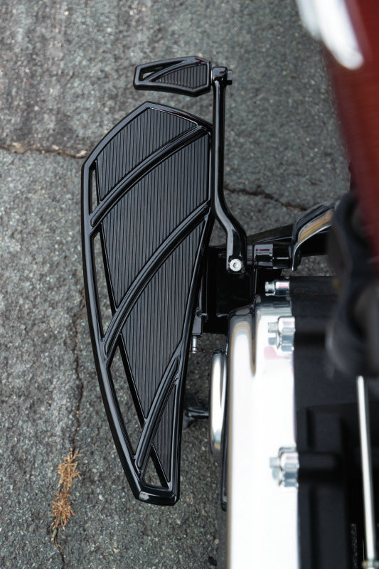 Kuryakyn Phantom Floorboards 18 and Up H-D Softails Black