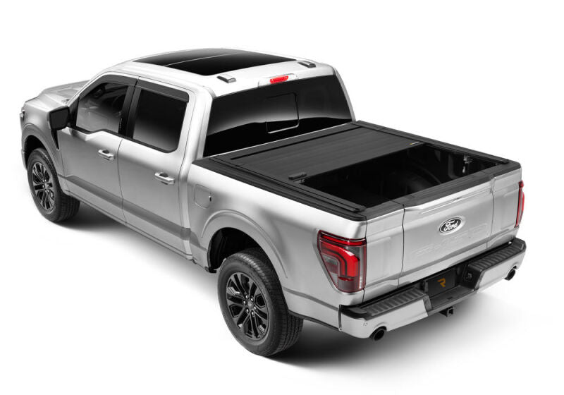 Retrax 21-26 Ford F-150 SuperCrew/SuperCab 5.5ft Bed & F-150 Lightning RetraxPRO EZ-Off FRC-4000