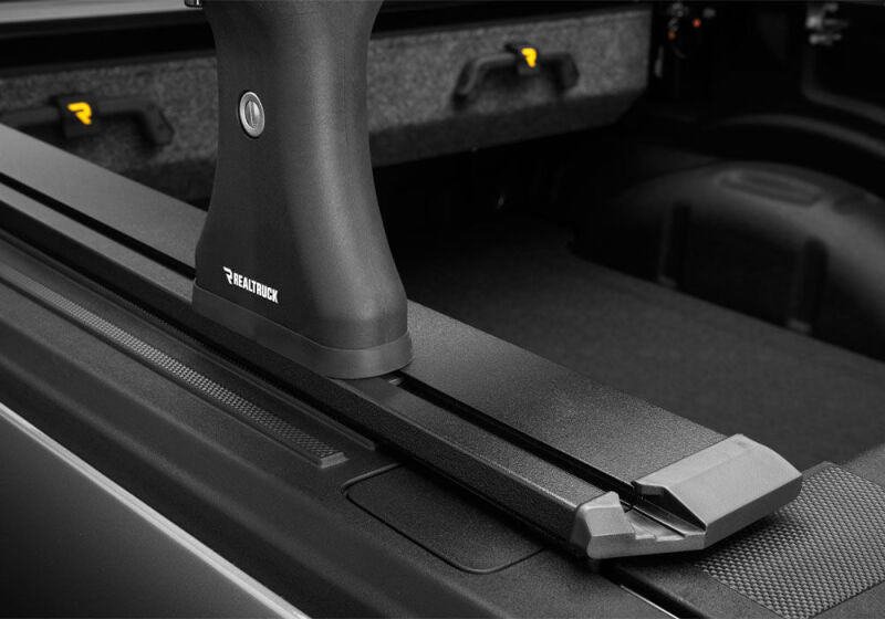 Retrax 19-26 Chev/GMC Silverado/Sierra 1500 5.8ft Bed (No Side Boxes) RetraxPRO EZ-Off FRC-4000