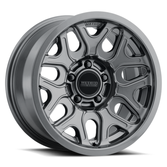 Method MR322 / 18x9 / 8x6.5 BP / 18ET / 5.68in BS / 130.81mm CB - Gloss Titanium Wheel