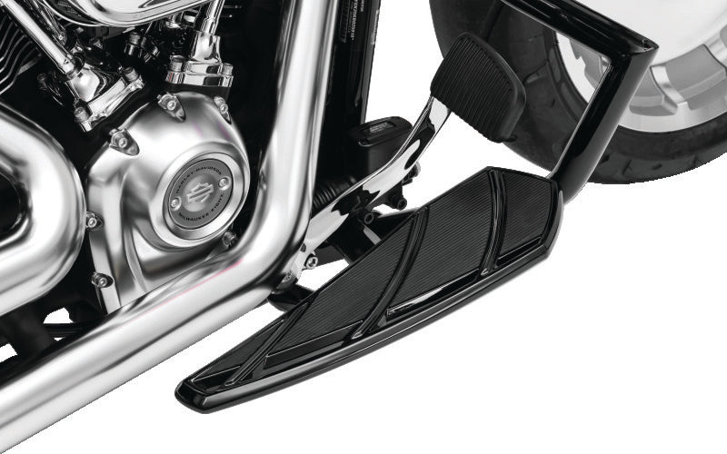 Kuryakyn Phantom Floorboards 18 and Up H-D Softails Black